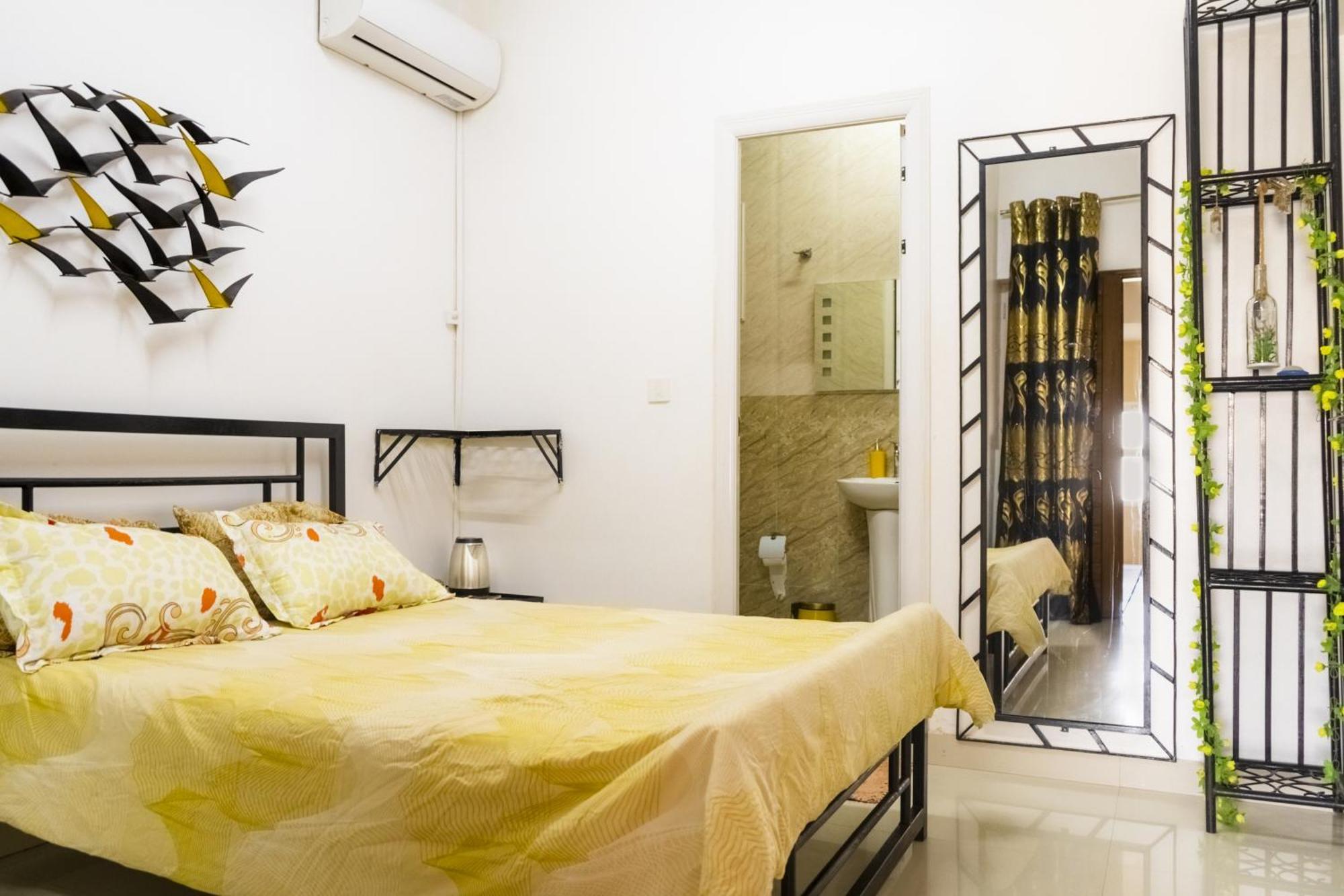 Chambres Meublees Avenue Cheikh Anta Diop ダカール エクステリア 写真